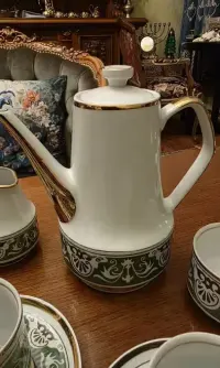 Porcelanowy serwis kawowy PRL klasyka — ujęcie 4