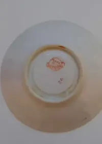 porcelanowy talerzyk — ujęcie 2