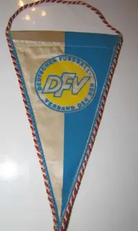 Proporczyk DFV DDR NRD Niemiecki Związek Sportowy Niemcy — ujęcie 3