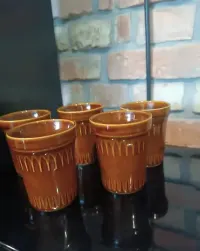Pruszków kubek porcelit z okresu PRL Nowy — ujęcie 3