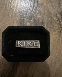Przypinka pin Kike 2 cm — ujęcie 2