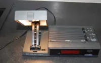 Radiobudzik z lampą COSMEL typ CR-371 - lata 80-te - SPRAWNY — ujęcie 2
