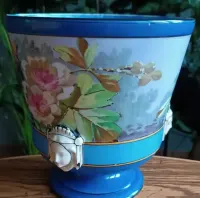 Ręcznie malowana porcelanowa donica. Paryż, Francja. — ujęcie 5