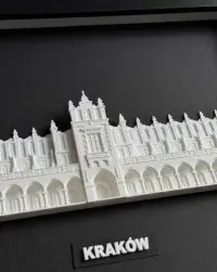 Relief 3D Sukiennice Kraków | Autorska dekoracja w ramie | Pamiątka z Krakowa 20x30 cm — ujęcie 3