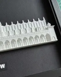 Relief 3D Sukiennice Kraków | Autorska dekoracja w ramie | Pamiątka z Krakowa 20x30 cm — ujęcie 4