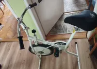 Rower PRL działający — ujęcie 3