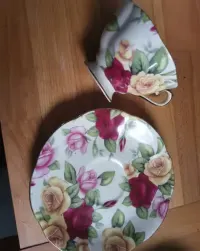 Różana filiżanka — ujęcie 3