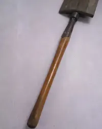 Saperka łopatka piechoty antyk armia holenderka składna antyk 2 wojna światowa drewniany trzonek solidna 66cm — ujęcie 2