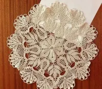 Serwetka szydełkowa / PRL / rękodzieło / jasny beż / 12 — ujęcie 2