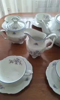 Serwis do herbaty stara porcelana sygn CARL TIELSH WAŁBRZYCH XX wiek — ujęcie 4