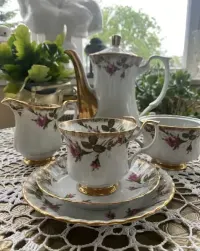 Serwis porcelanowy Iwona na 12 osob — ujęcie 4