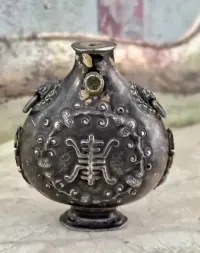Srebrna tabakierka (pr. 800). Mongolia XIX wiek, unikat — ujęcie 3