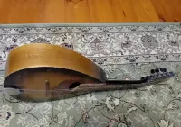 Stara, Kolekcjonerska MANDOLINA, PRL, 1960 Rok, Metka Znamionowa: Fabryka Instrumentów Lutniczych Lubin Legnicki, Bardzo Dobry Stan WYPRZEDAŻ OKAZJA!! — ujęcie 3