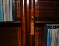 stara witryna biblioteka komoda antyk — ujęcie 4