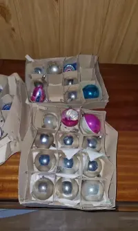 Stare bombki prl/ bombki choinkowe prl — ujęcie 2