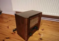 stare radio firmy AEG vintage — ujęcie 4