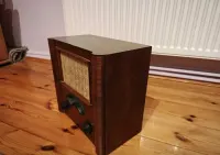stare radio firmy AEG vintage — ujęcie 5