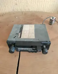 stary radiomagnetofon Philips — ujęcie 2