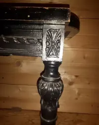 Stary stolik kawowy — ujęcie 5