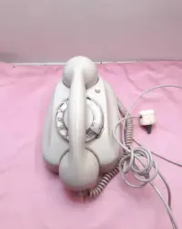stary telefon stacjonarny analogowy SIEMENS FG tist 282cb — ujęcie 2