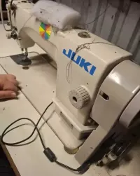 Stębnówka JUKI 8700 zasilanie 380V — ujęcie 2