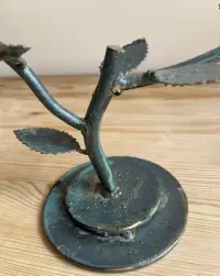 Świecznik metalowy  duży  vintage — ujęcie 4