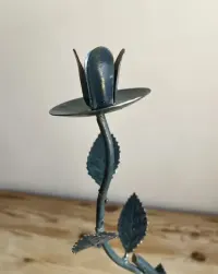 Świecznik metalowy  duży  vintage — ujęcie 5