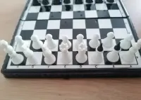 szachy magnetyczne pamiątka z czasów PRL — ujęcie 5
