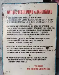 Tablica informacyjna stara komuna wczesny Gierek — ujęcie 2