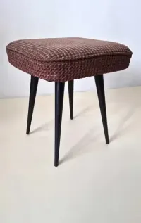 taboret patyczak tapicerowany stołek vintage — ujęcie 3