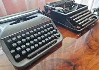 Trzy maszyny do pisania w komplecie!! — ujęcie 2