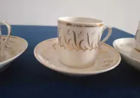 Trzy stare porcelanowe filiżanki XIX  wiek litrony Francja — ujęcie 3