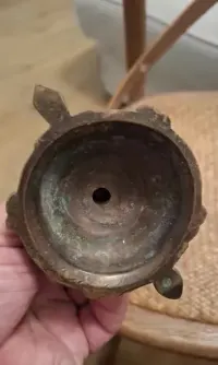 Tybetański lampa olejowa z lotosu — ujęcie 3
