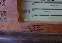 Unikatowe radio lampowe Magneti Marelli Nilo Bianco (lata 40.) – rzadki klasyk — ujęcie 4