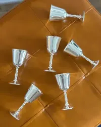 Vintage zestaw kieliszków do sznapsa / aperitifu w oryginalnym pudełku — ujęcie 5