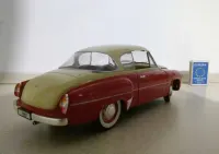 Wartburg 311 coupe sport Revell 1:18 tuning Burago 1/18 Maisto PRL — ujęcie 2