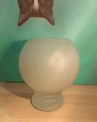 Wazon trawiony ciężki spód — ujęcie 2