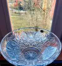 Wielka, patera, kryształowa Bohemia. — ujęcie 3
