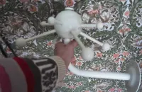 Wieszak Sputnik wg projektu Osvaldo Borsani — ujęcie 3
