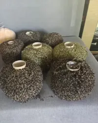 Włóczka boucle 7szt.  sprzedam 200 zl — ujęcie 3
