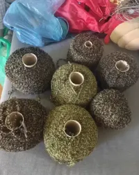 Włóczka boucle 7szt.  sprzedam 200 zl — ujęcie 2