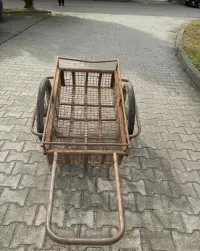 wózek mleczarza PRL — ujęcie 2