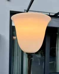 Wysoka Chromowana Lampa Podłogowa Art Deco ze szkłem opalowym Unikat — ujęcie 5