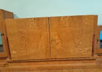 Zabytkowy kredens w stylu Art Deco z lat 30 XX wieku — ujęcie 4