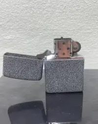 Zapalniczka Zippo e 12 kolekcjonerska — ujęcie 4