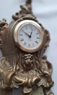 Zegar vintage PRL mosiądz — ujęcie 2