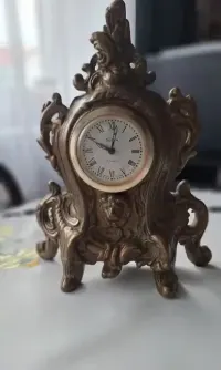 Zegar vintage PRL mosiądz — ujęcie 5