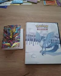 Zestaw kart Pokemon Orginalne +dwa albumy — ujęcie 3