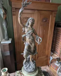 Zestaw kominkowy, zegar, świeczniki, rzeźba Henryk II Kossowski, 92 cm — ujęcie 3