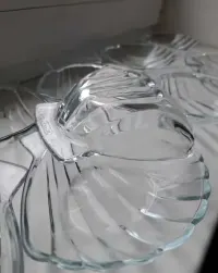 zestaw miseczki muszle, Pyrex, vintage PRL — ujęcie 2